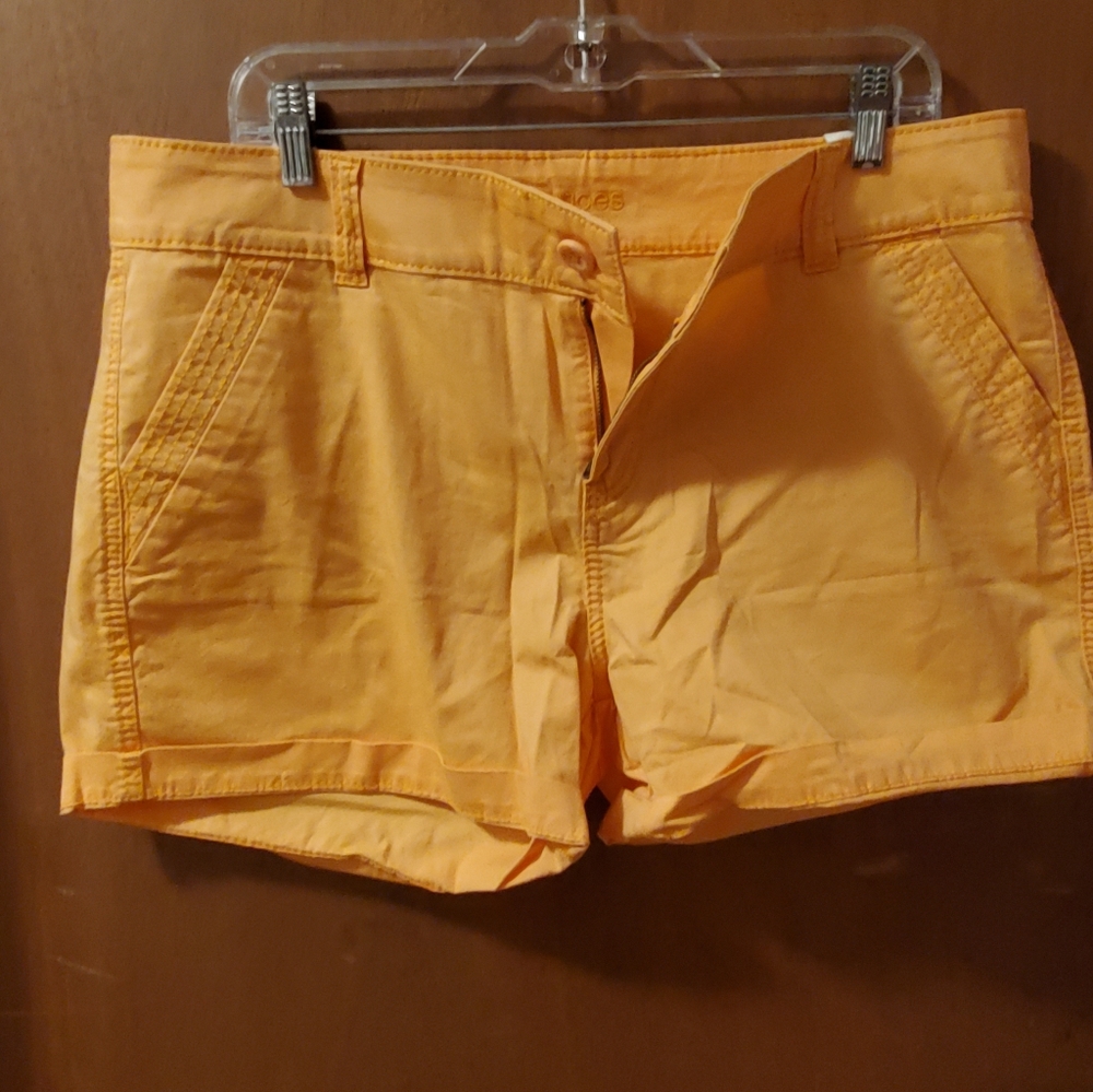 Shorts - Picture 2 of 2